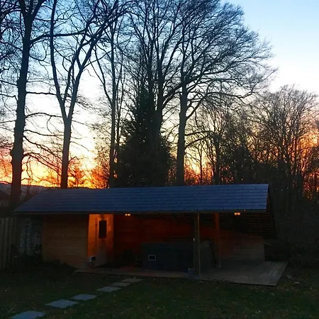 De Meute Holiday With Sauna & Jacuzzi! *